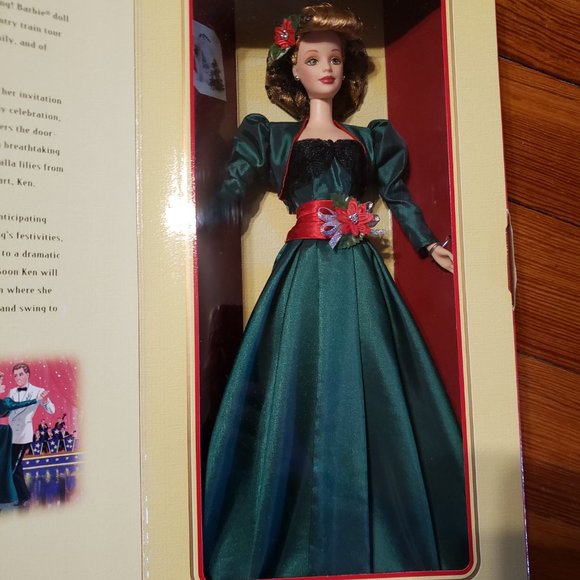 Holiday Sensation Barbie 1998 Hallmark Exclusive Holiday Homecoming Series - Picture 1 of 5